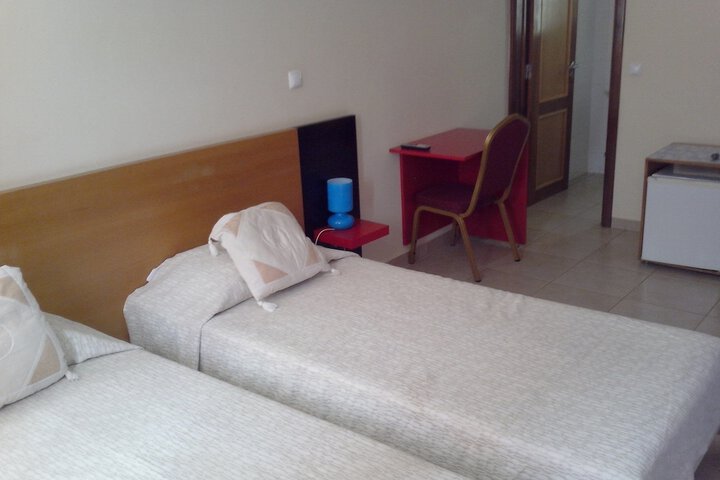 Room 13 of 22