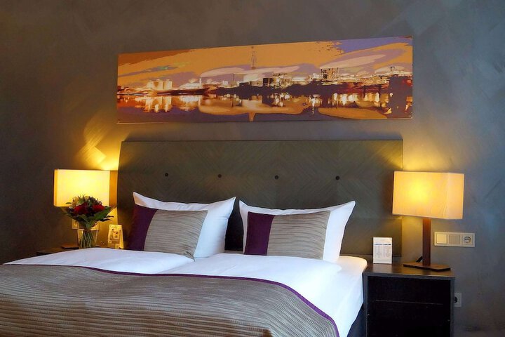 Room 18 of 42