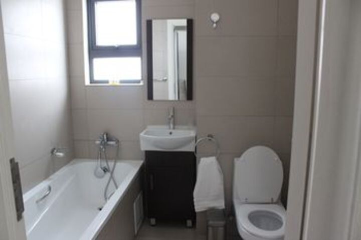 Room 2 of 20