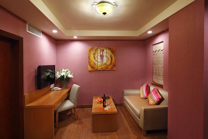 Room 12 of 47