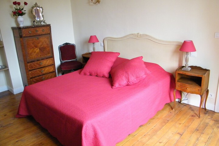 Room 8 of 60