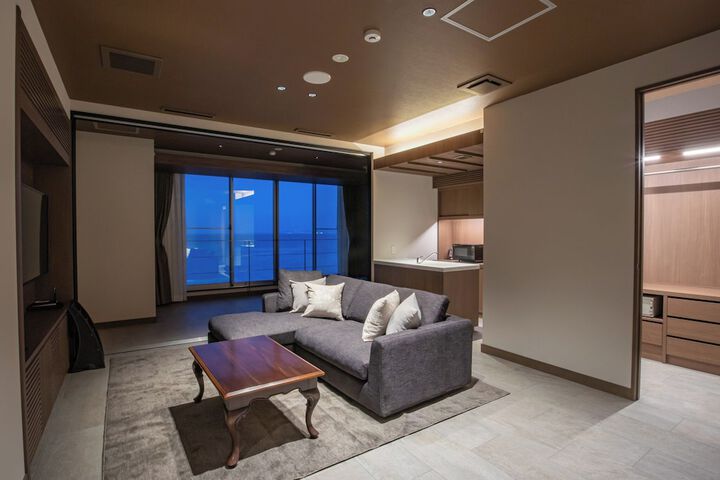 Room 35 of 80
