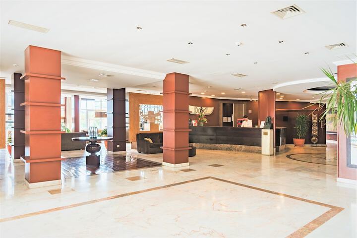 Guest Lobby