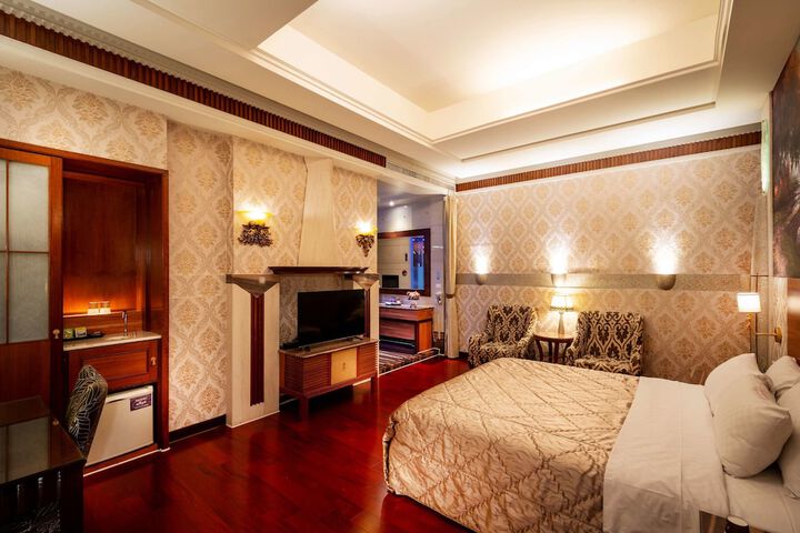 Room 39 of 83
