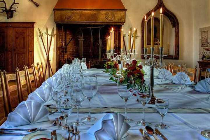 Ballroom/Hall 47 of 79