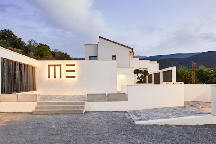 Exterior of Hotel Molino de Enmedio
