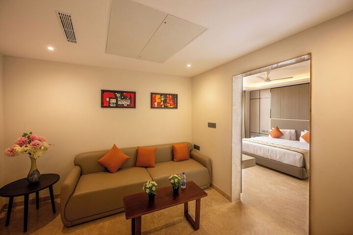 Room 32 of 34