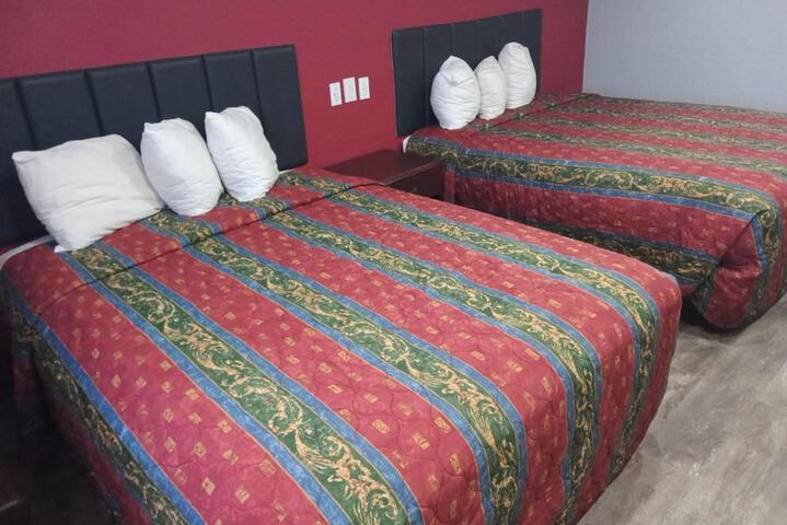 Room 10 of 44