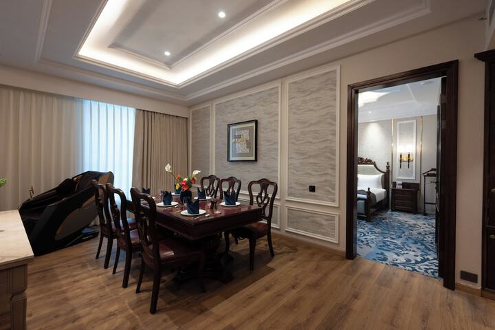 Room 45 of 69