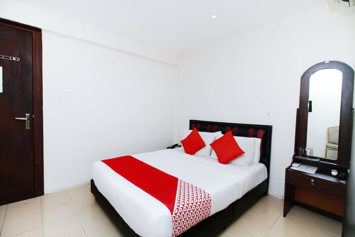 Room 35 of 70