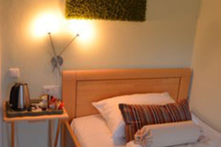 Room 30 of 59