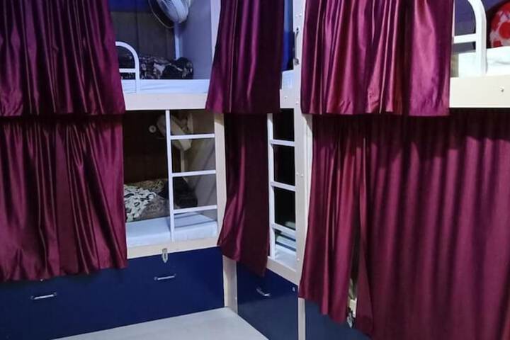 Room 14 of 29
