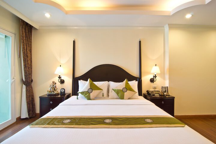 Room 14 of 71
