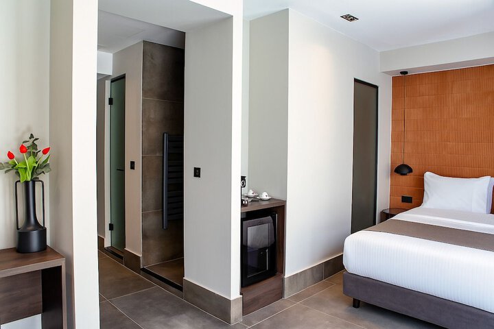 Room 37 of 119