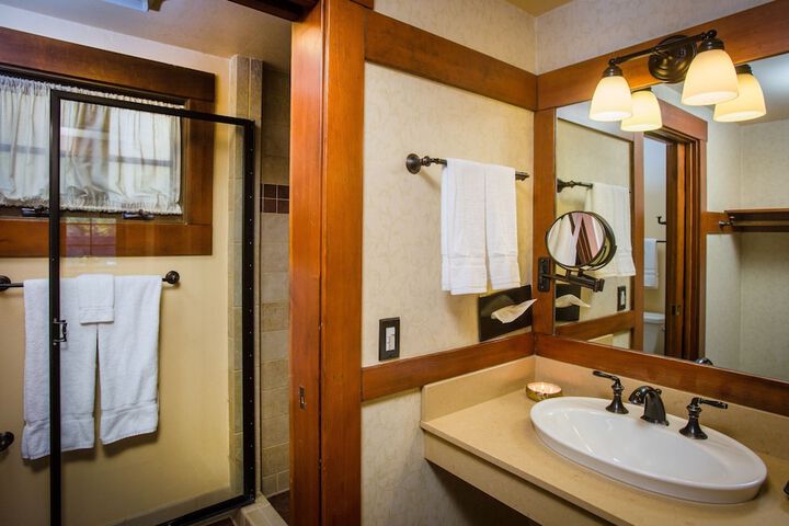 Room 21 of 52