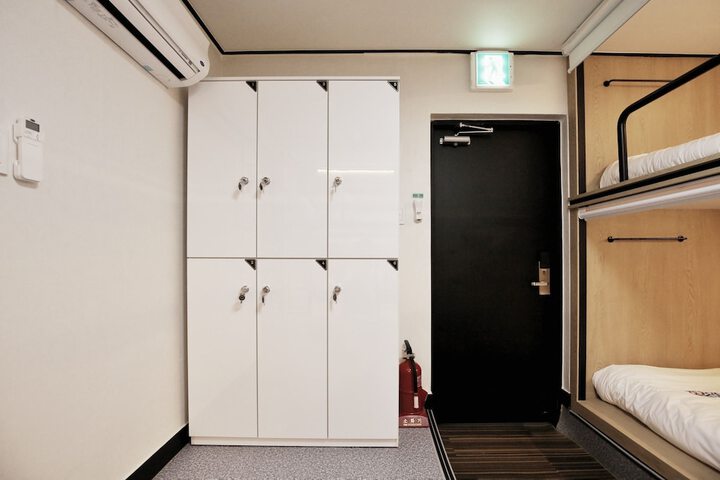Room 26 of 46