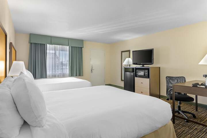 Room 30 of 54