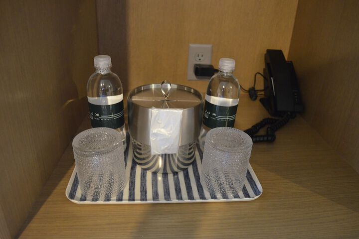Room 10 of 96