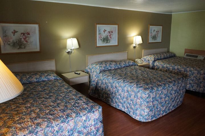 Room 20 of 38