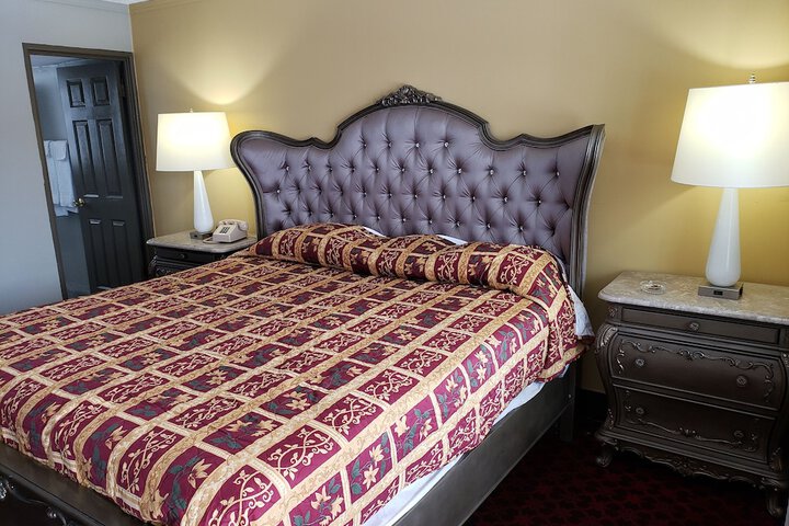 Room 3 of 13