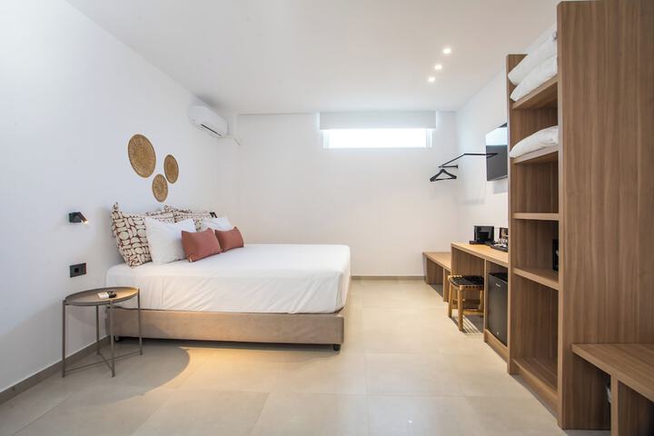 Room 13 of 53
