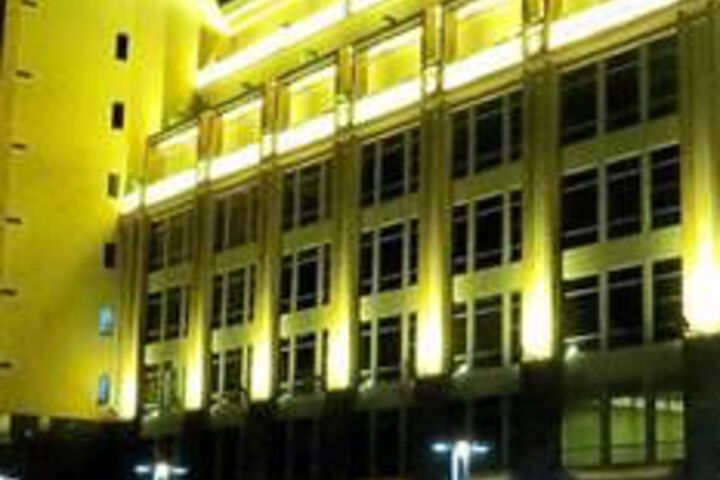 Hotel 5 of 112