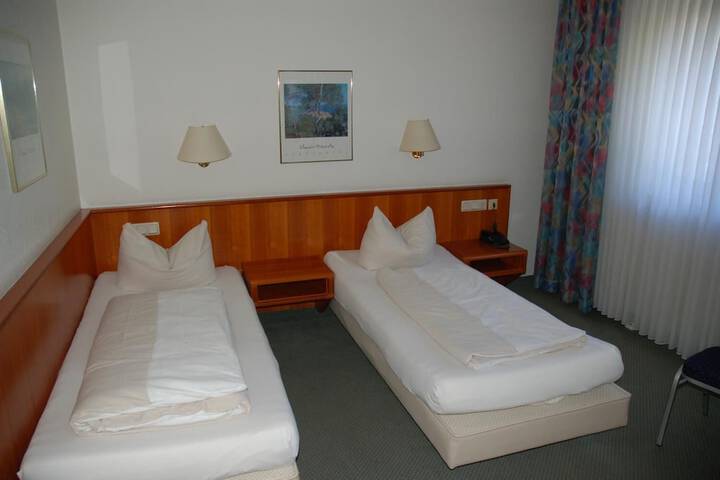 Room 15 of 32
