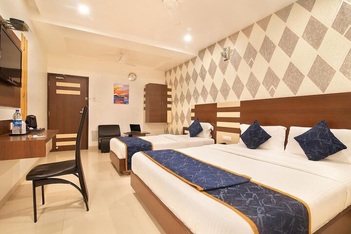Room 25 of 53