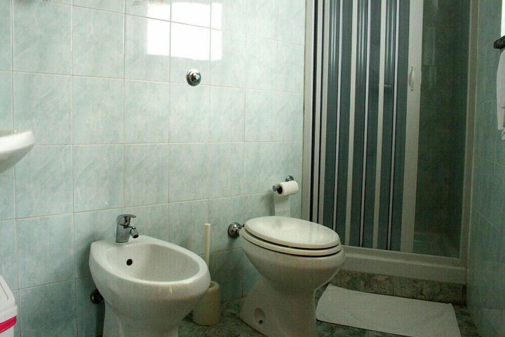 Room 20 of 42