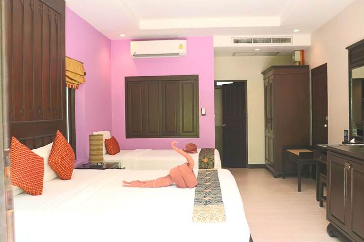 Room 55 of 242