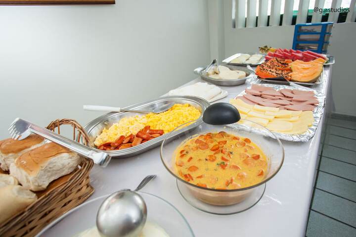 Dining 19 of 22