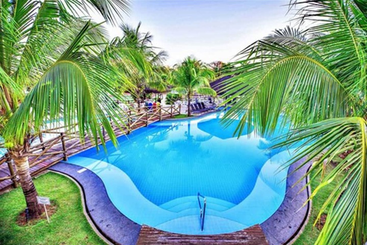 Hotel with Pool
