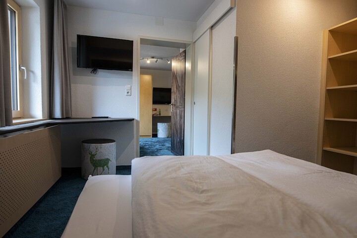 Room 16 of 149