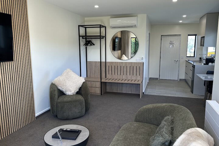 Room 15 of 25