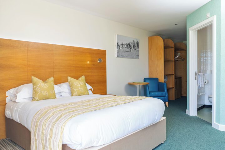 Room 10 of 74