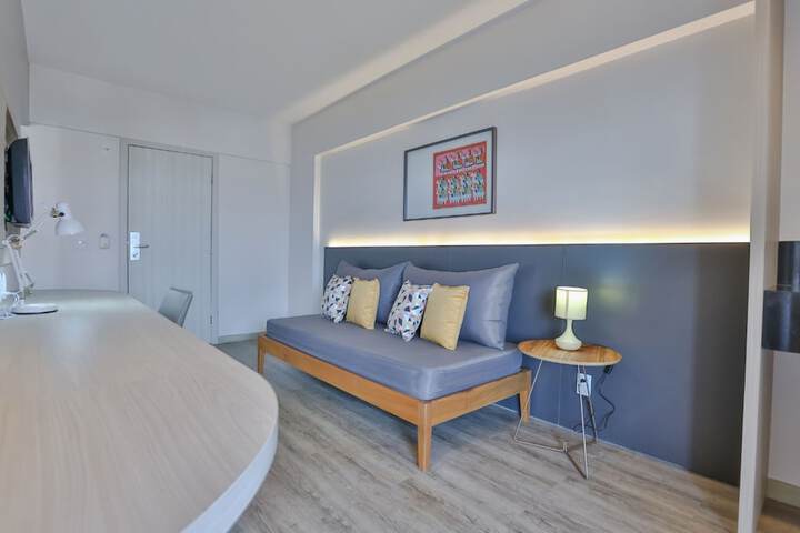 Room 25 of 57