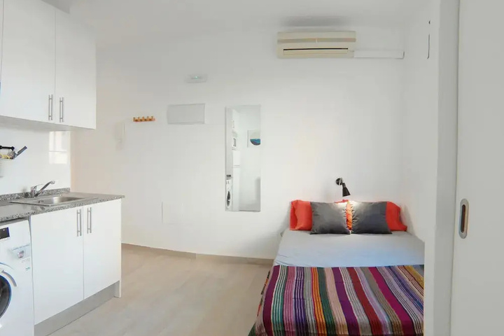 Room 4 of 14