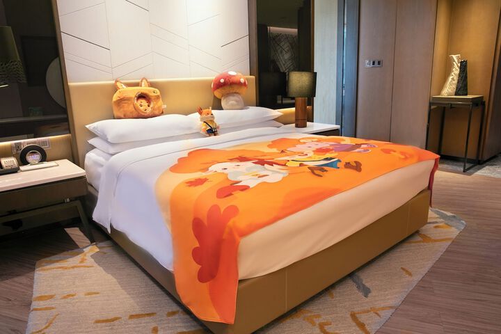 Room 32 of 118