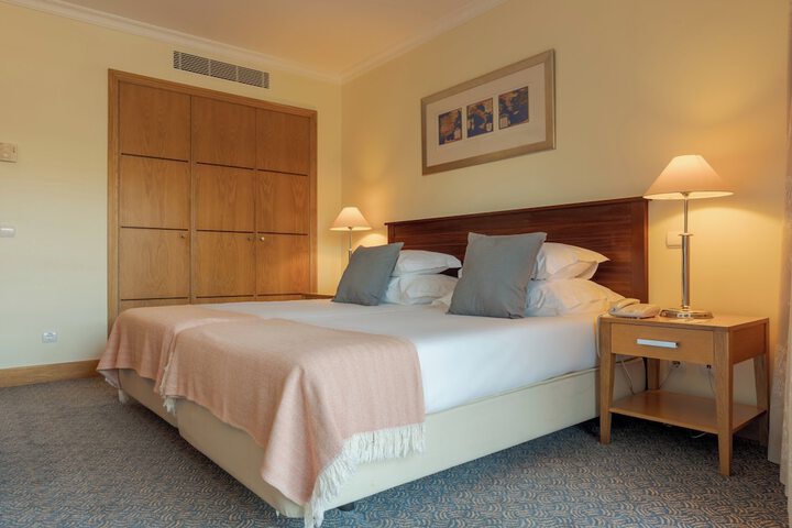 Room 54 of 411