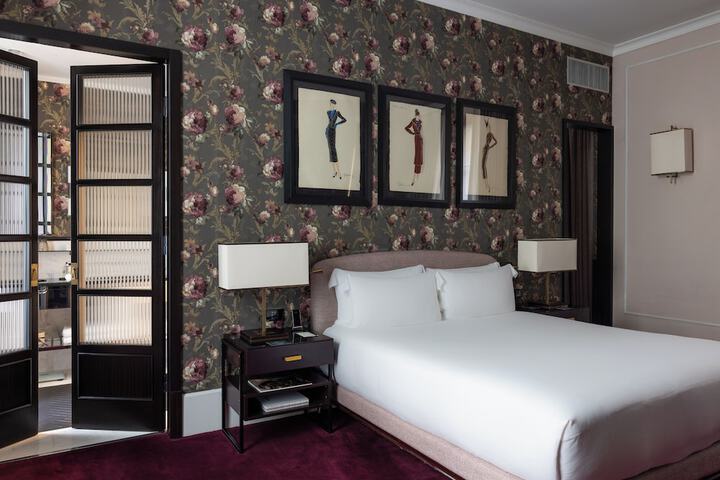 Room 16 of 79