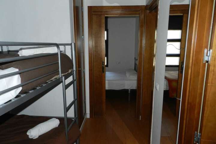 Room 27 of 35