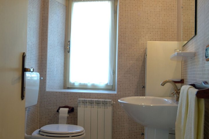 Room 30 of 44