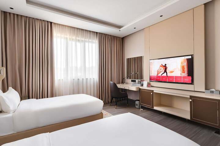 Room 42 of 98