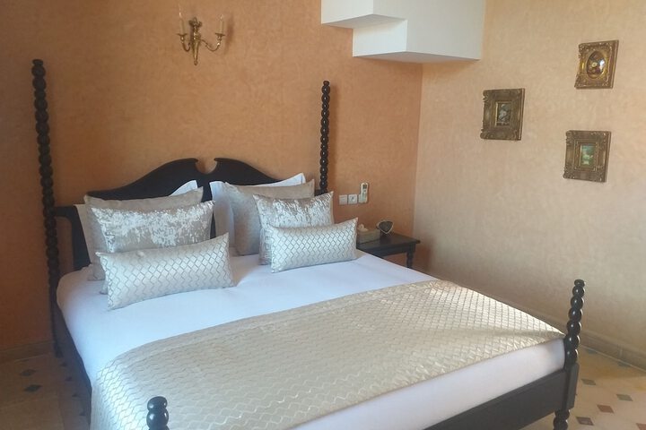 Room 45 of 80
