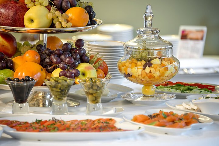 Breakfast/Coffee Service 54 of 77