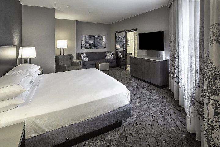 Room 14 of 73