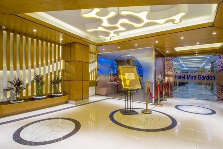 Hotel Interior 4 of 55