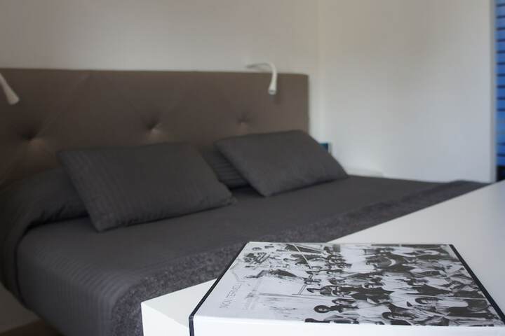 Room 2 of 42