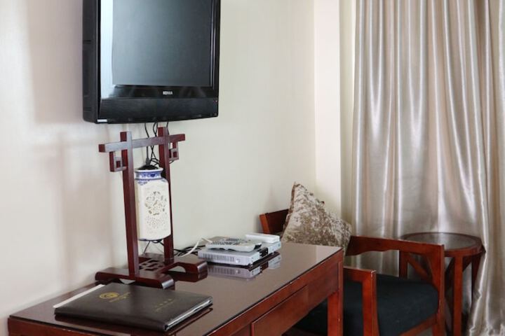 Room 17 of 92
