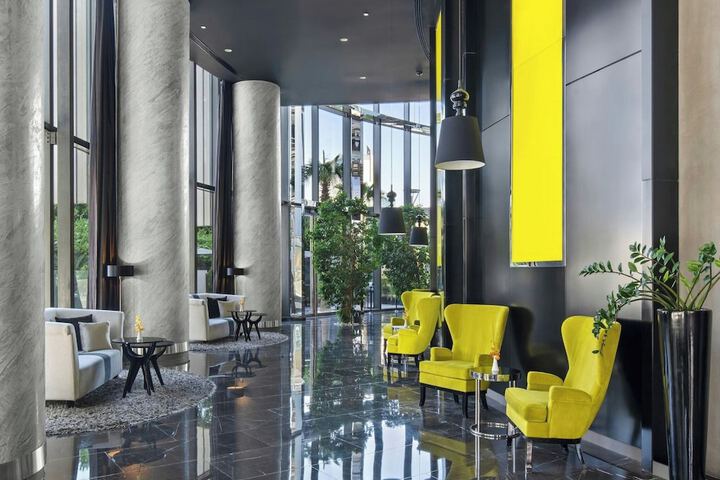 Guest Lobby